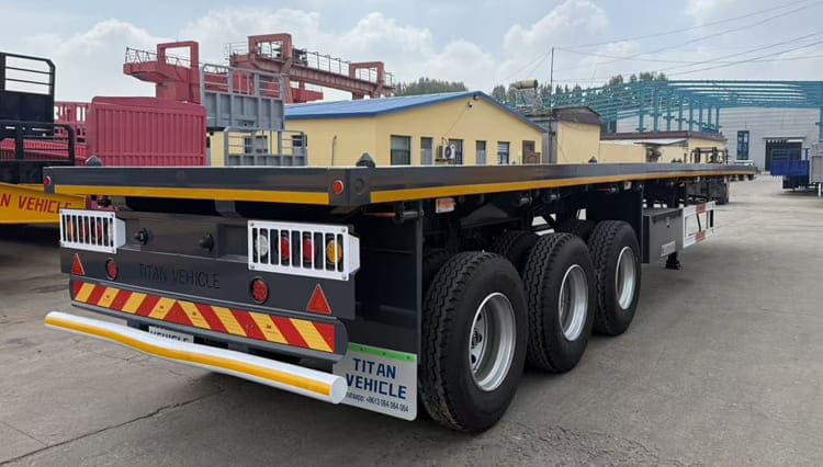 坦桑尼亚出售三轴平板拖车